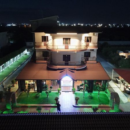 Drini Hotel Rrashbull Buitenkant foto