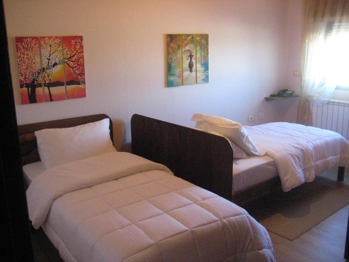 Drini Hotel Rrashbull Buitenkant foto