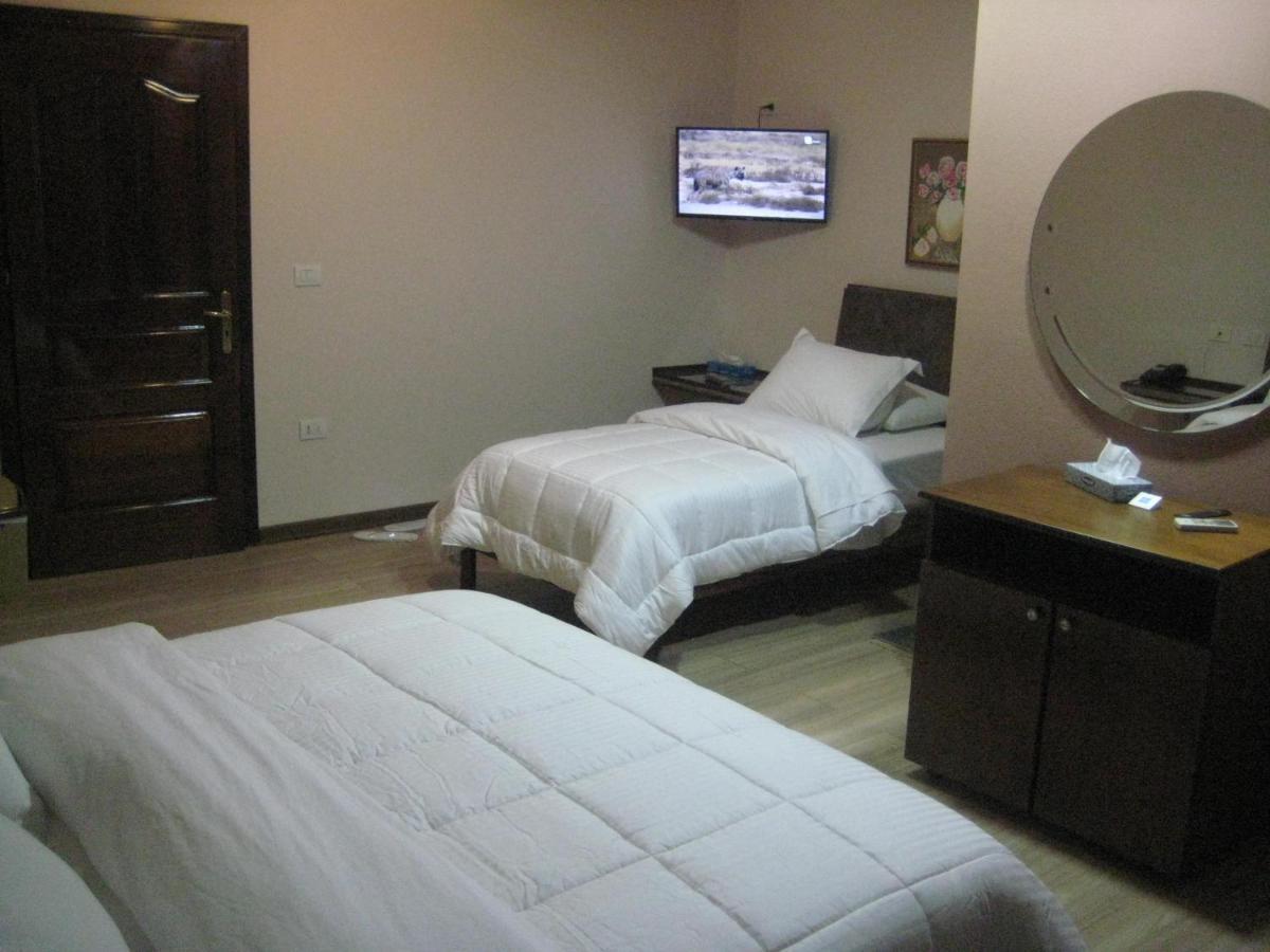 Drini Hotel Rrashbull Buitenkant foto