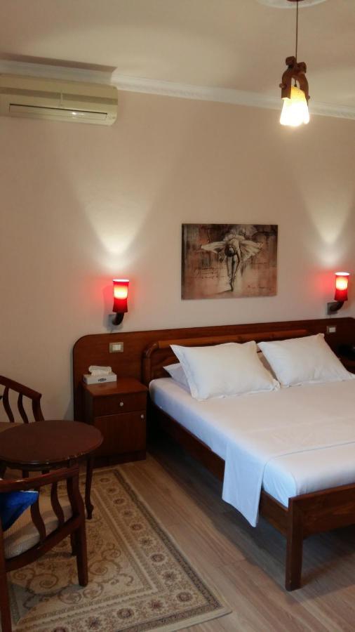 Drini Hotel Rrashbull Buitenkant foto