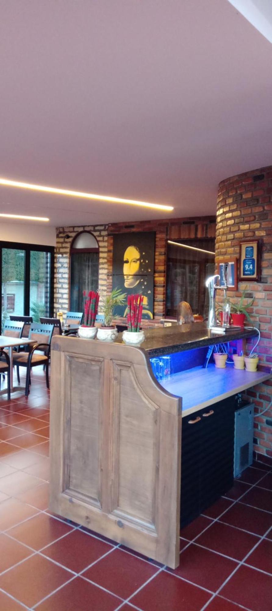 Drini Hotel Rrashbull Buitenkant foto