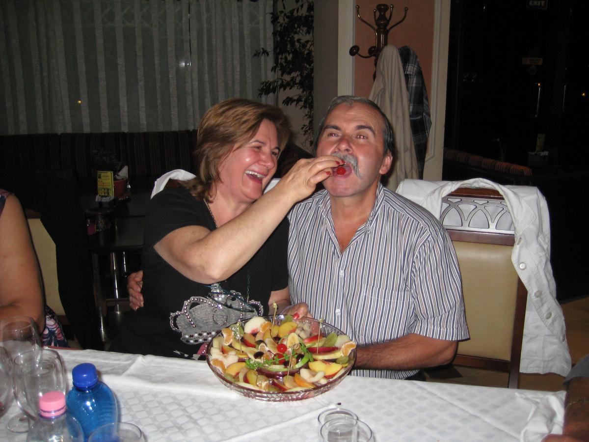 Drini Hotel Rrashbull Buitenkant foto