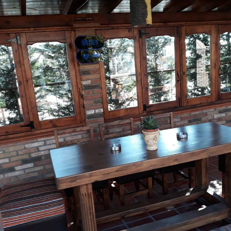 Drini Hotel Rrashbull Buitenkant foto